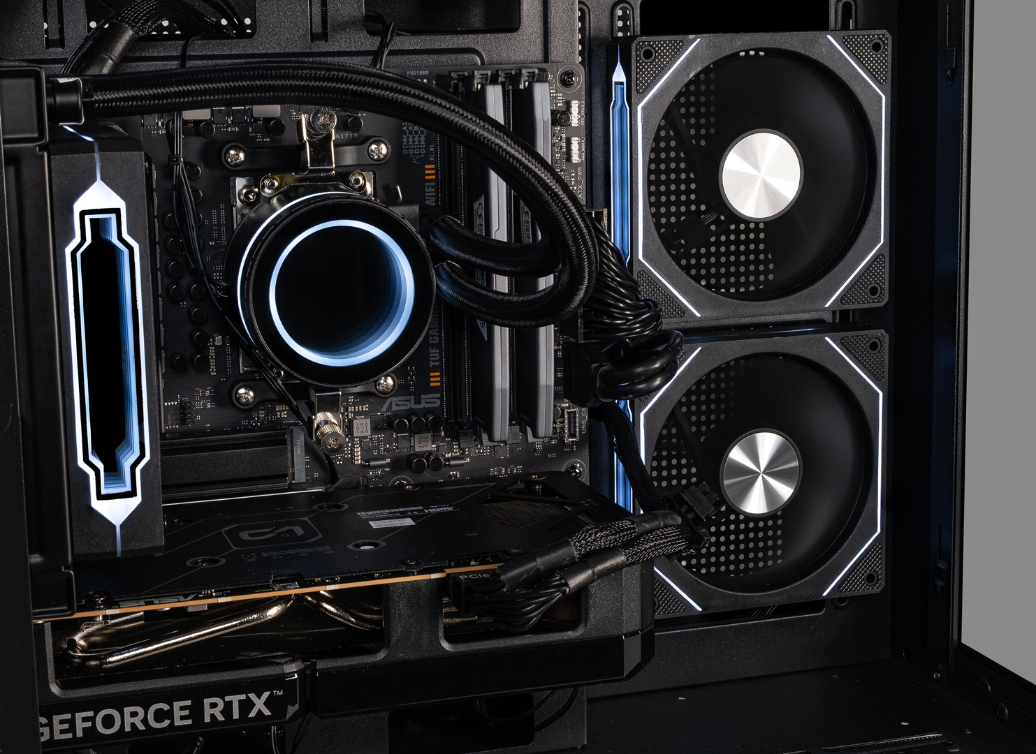 Custom built gaming PC with an Intel Core i5 14400F and - 3XS